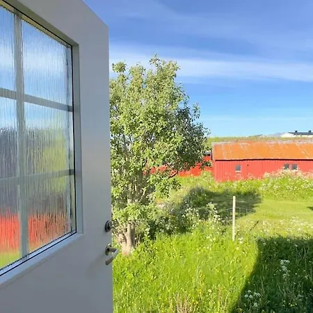 別荘 Lofoten Midnight Sun Spot House On The