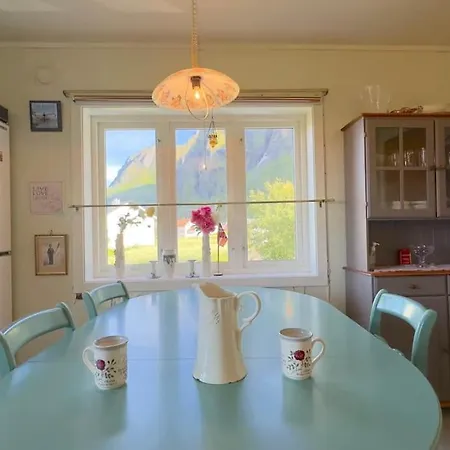 Lofoten Midnight Sun Spot House On The Hébergement de vacances