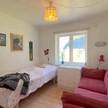別荘 Lofoten Midnight Sun Spot House On The *